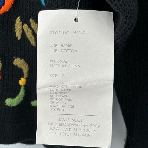 Jamie Scott Vintage Floral Embroidered Crew Neck Cropped Sweater Small Black NWT - Picture 7 of 7